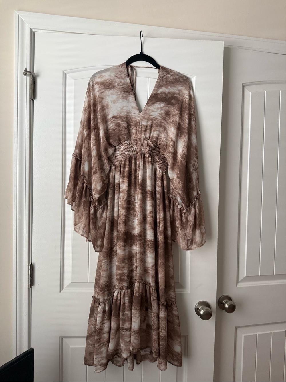 Boho Tie-Dye Brown Midi Dress with Bat Wing Ruffled Sleeves